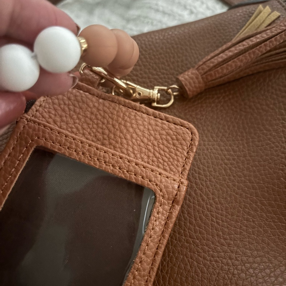 Elegant Tan Leather Lookalike Key & Card Holder NEW ITEM Final Sale - Picture 5 of 5